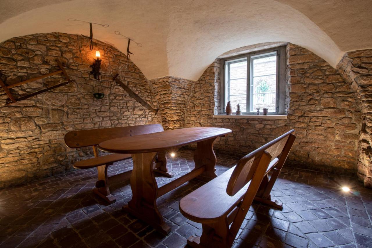 Aussergewoehnliches, Historisches, Spaetgotisches Wohnhaus Von 1519, Gries 5 Гера Экстерьер фото